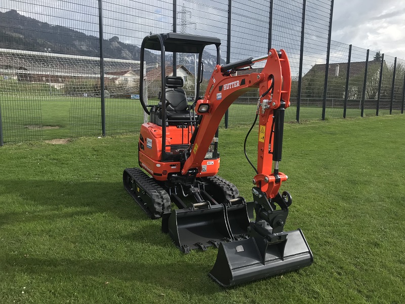 pelle-chenille-U17-kubota